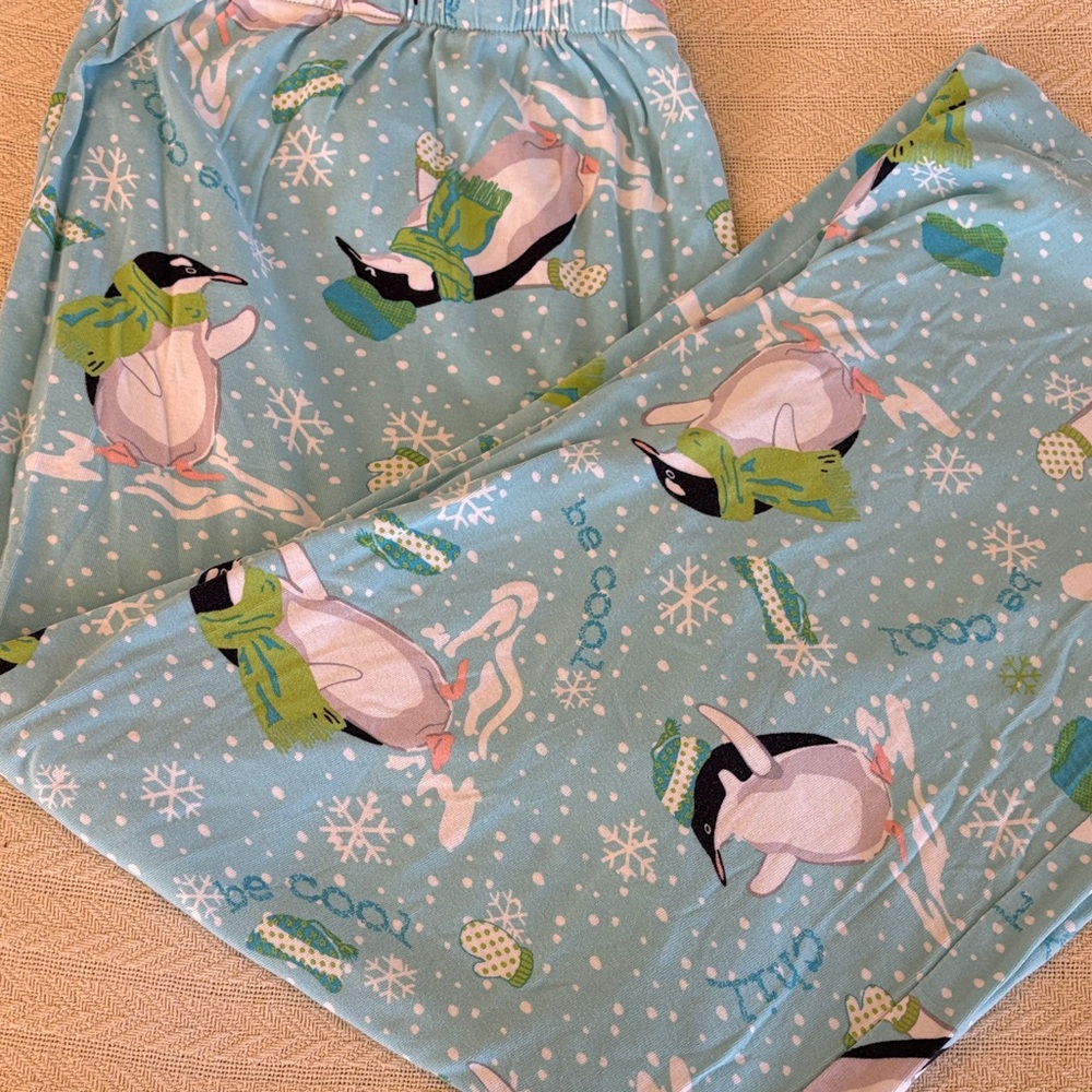 NWOT 2X Adonna Light Blue Penguin Pajama Pants